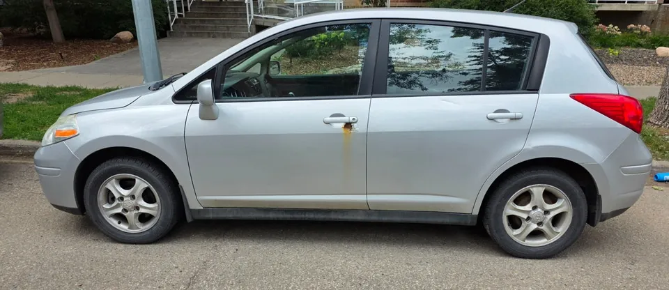 Nissan Versa 2009 photo 4