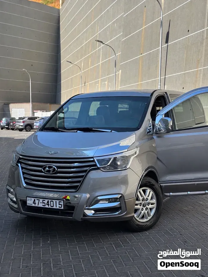Hyundai H1 Gls Plus