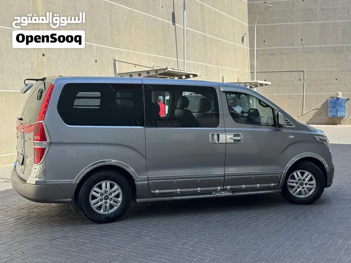 Hyundai H1 Gls Plus 2018 photo 3