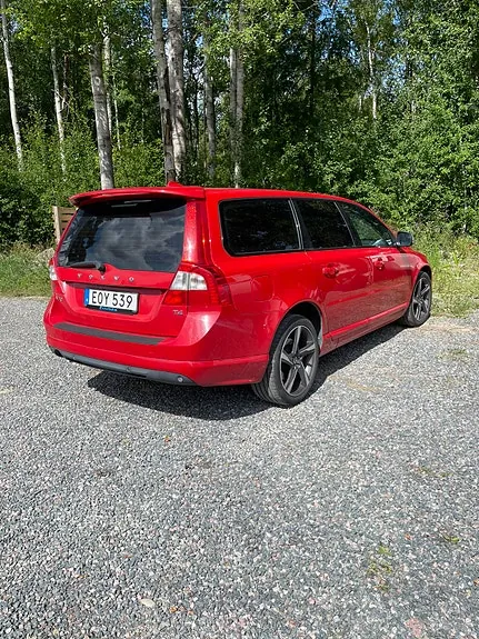 Volvo V70 2012 photo 3