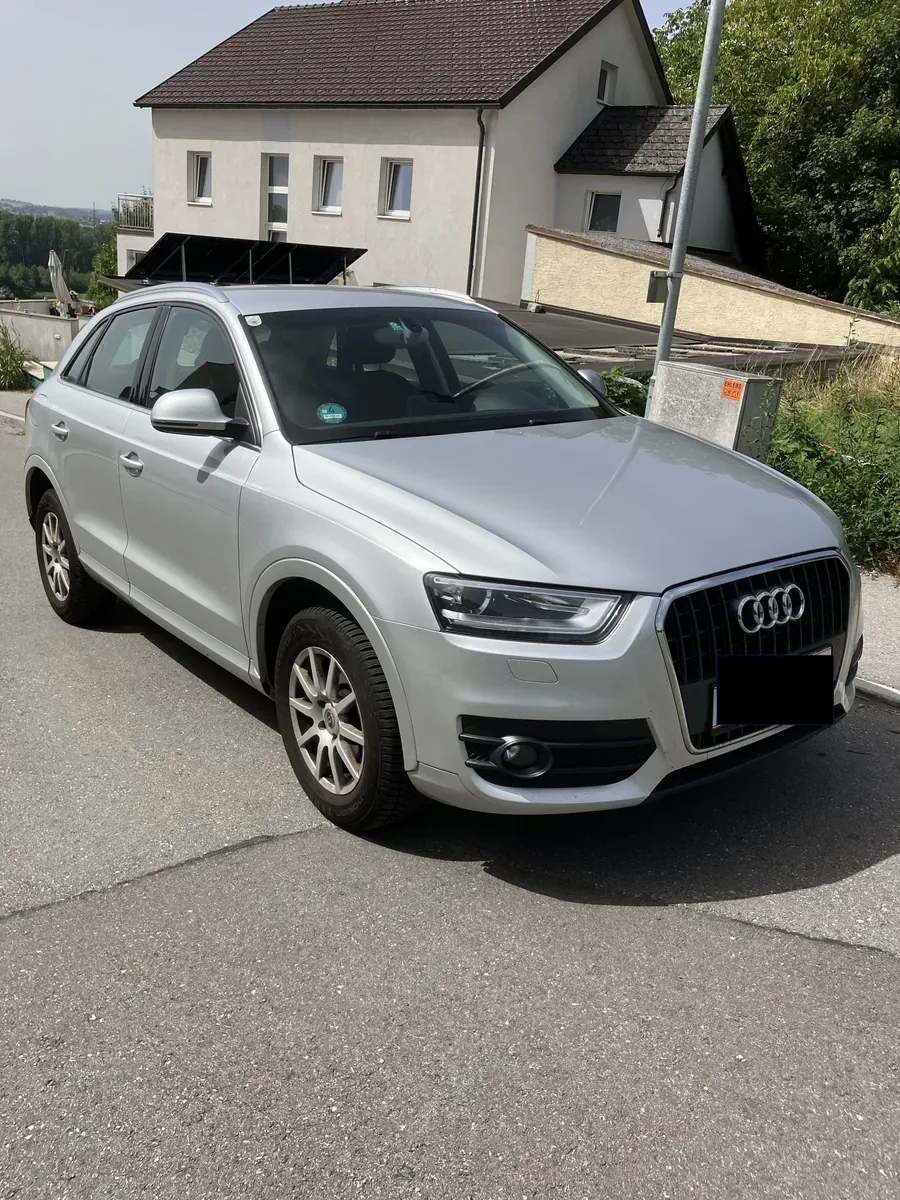 Audi Q3 2013 photo 2