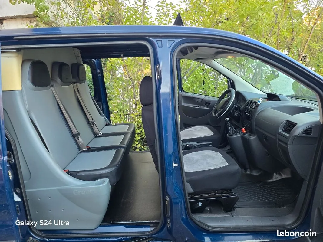 Peugeot Expert Combi 2015 photo 4