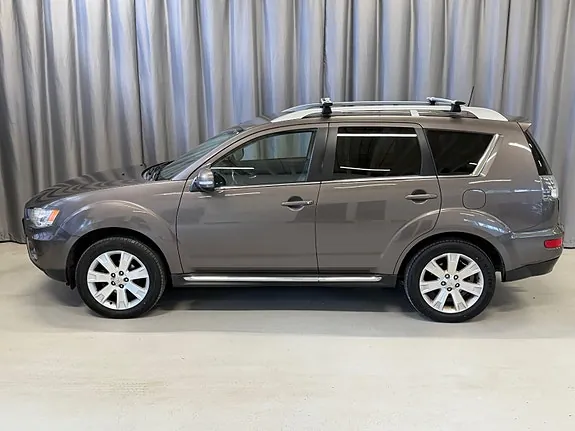 Mitsubishi Outlander 2010 photo 4