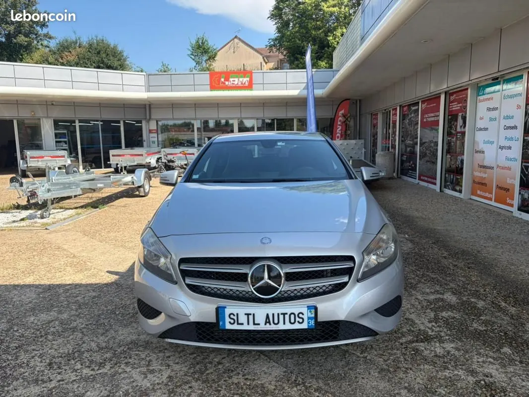 Mercedes-Benz A-Class 2013 photo 2