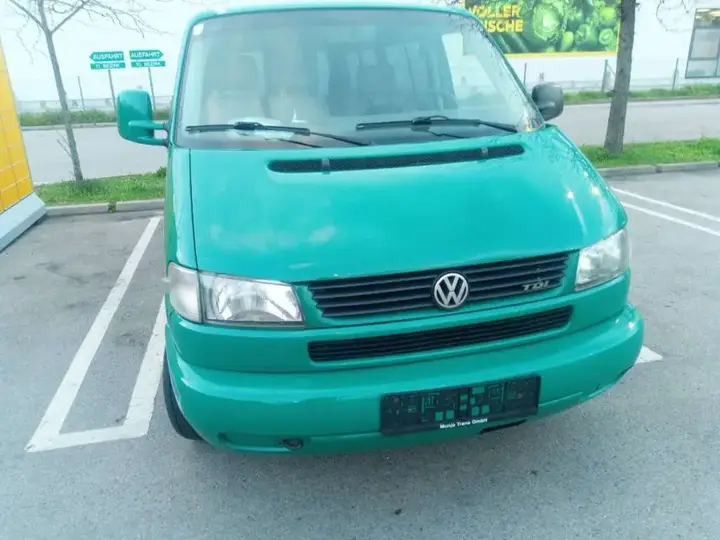 Volkswagen T4 1998 photo 2