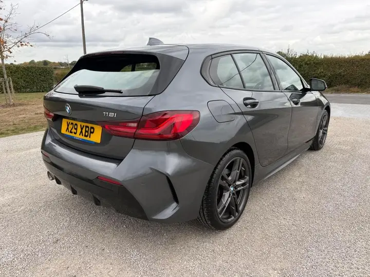BMW 1 Series 2019 photo 3