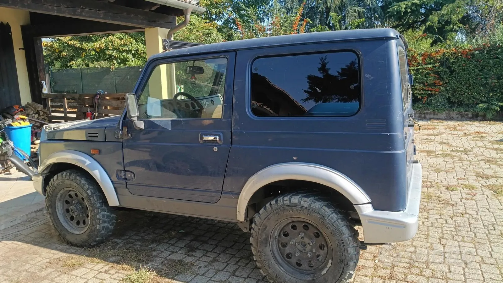 Suzuki Samurai