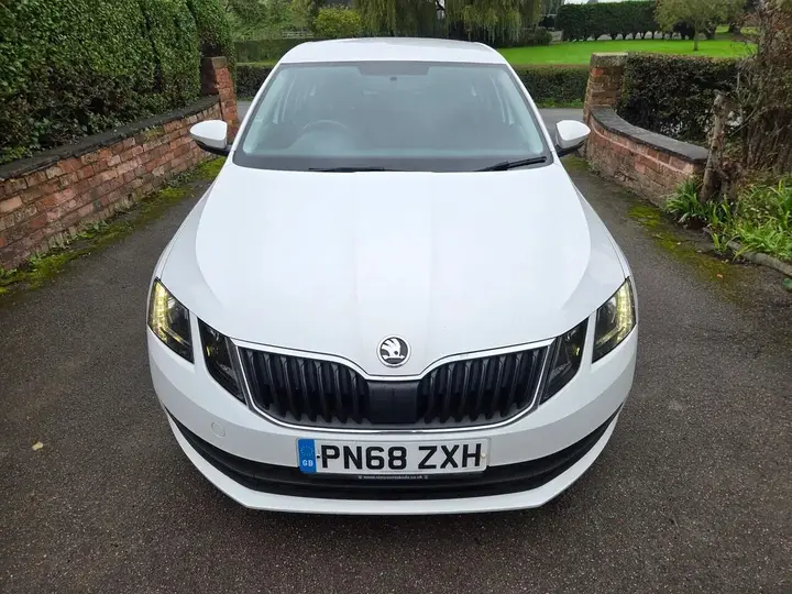 Skoda Octavia 2018 photo 2