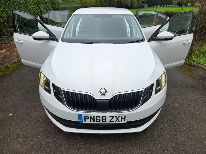 Skoda Octavia 2018 photo 3