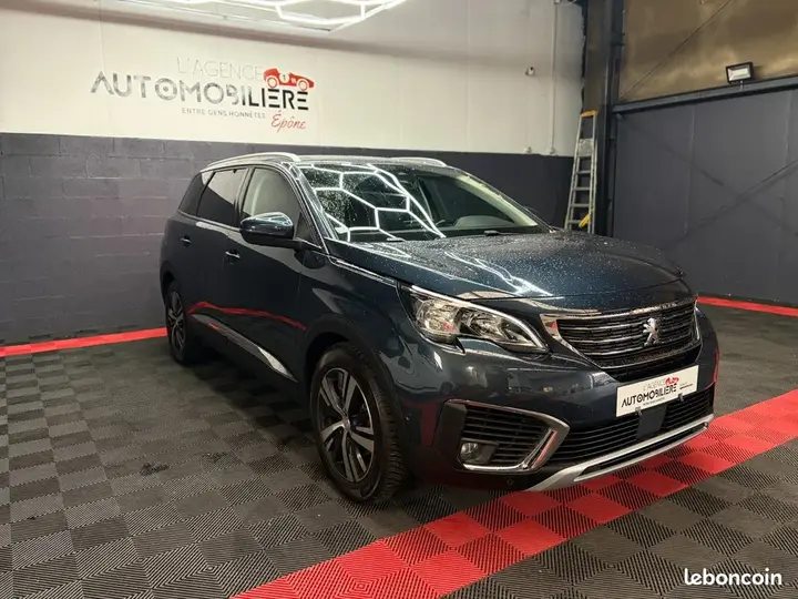 Peugeot 5008 2018 photo 3