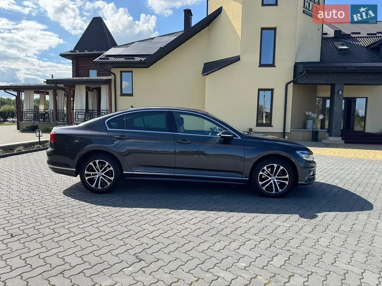 Volkswagen Passat 2018 photo 5