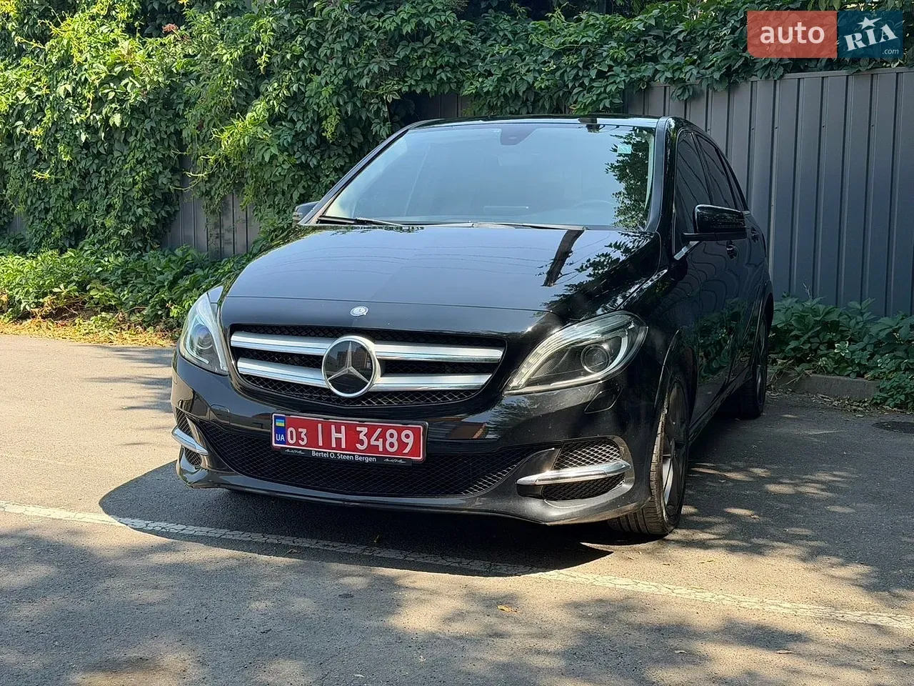 Mercedes-Benz B-Class 2016 photo 3