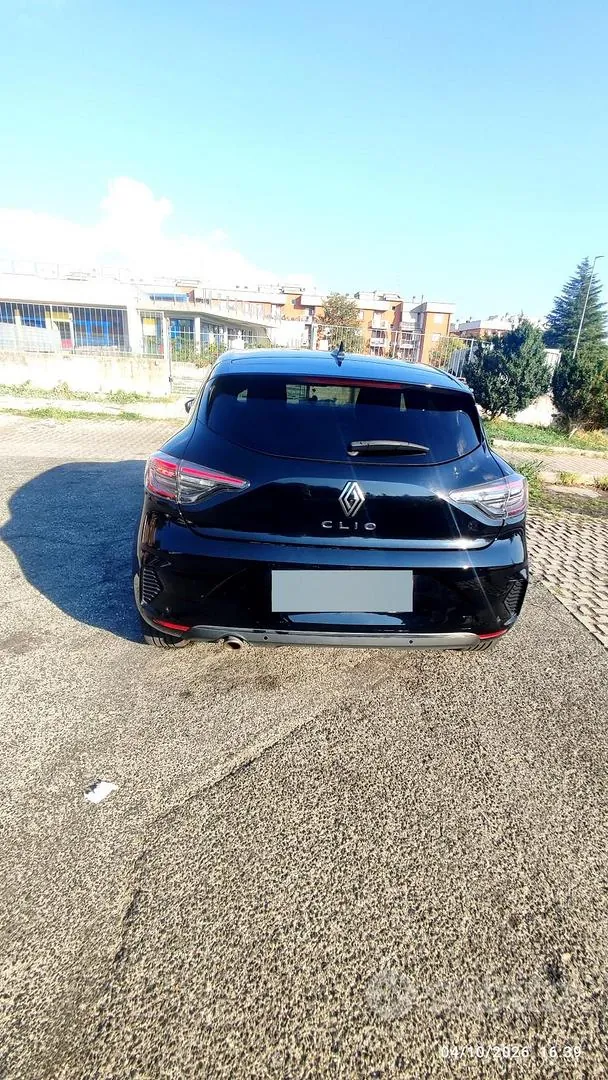 Renault Clio 2023 photo 3