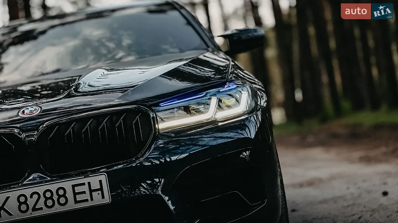 BMW 5 Series 2017 photo 2