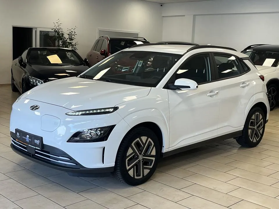 Hyundai Kona Select