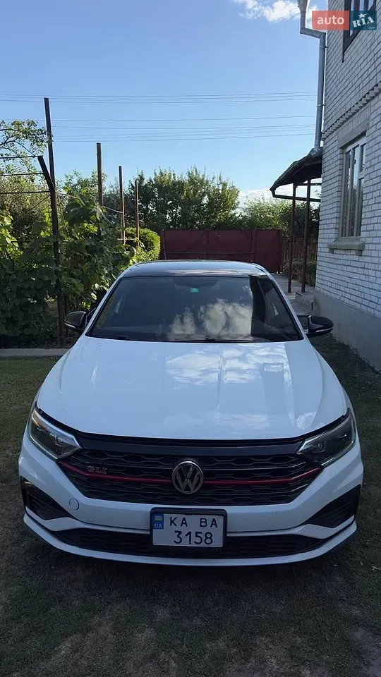 Volkswagen Jetta 2019 photo 4