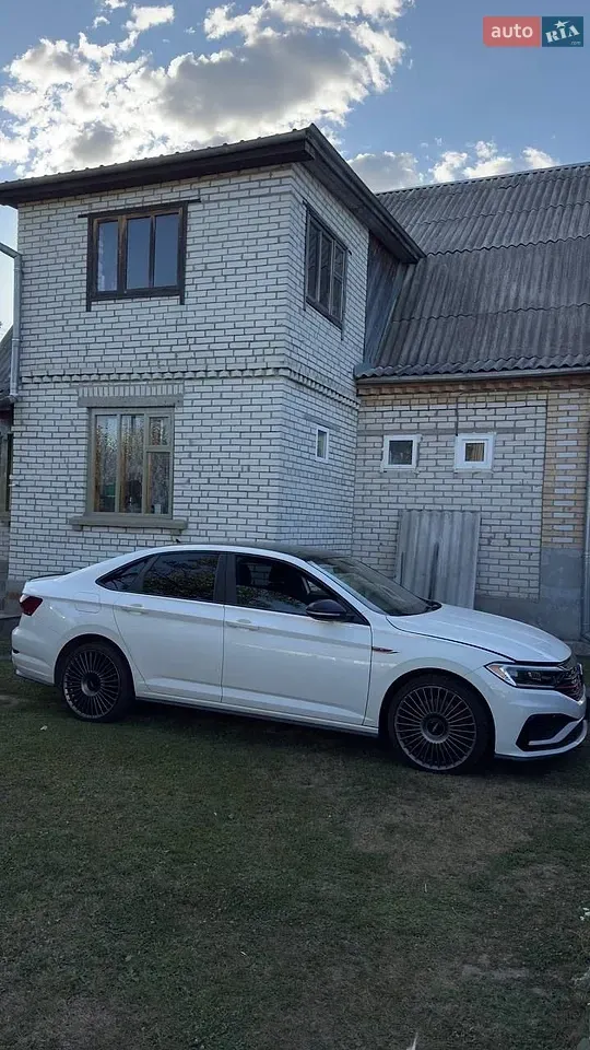 Volkswagen Jetta 2019 photo 3