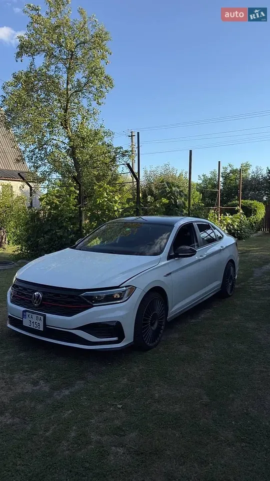 Volkswagen Jetta 2019 photo 2