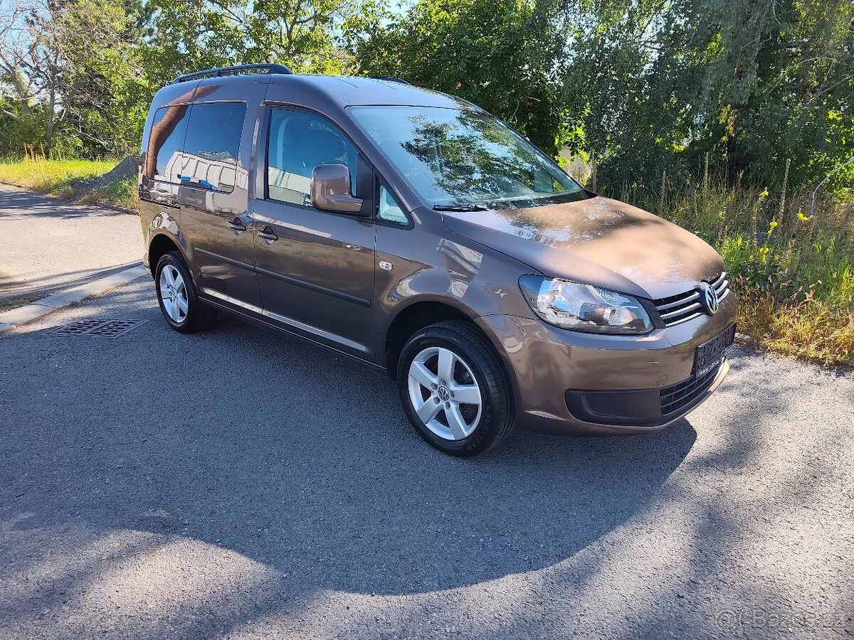 Volkswagen Caddy 2012 photo 2