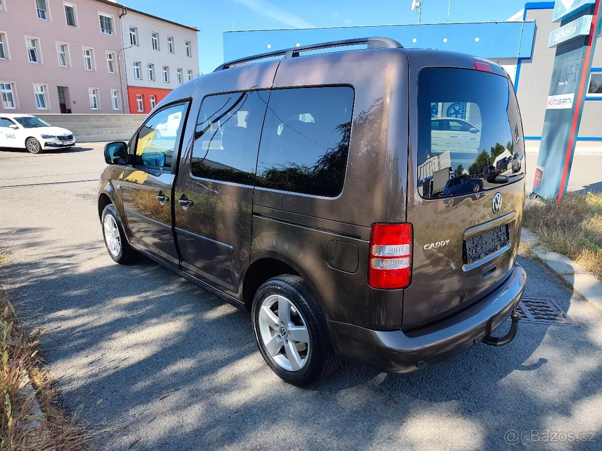 Volkswagen Caddy 2012 photo 4