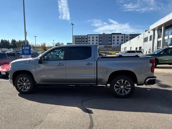 Chevrolet Silverado 1500 2026 photo 2