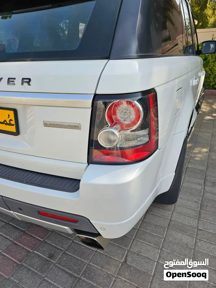 Land Rover Range Rover Sport 2013 photo 2