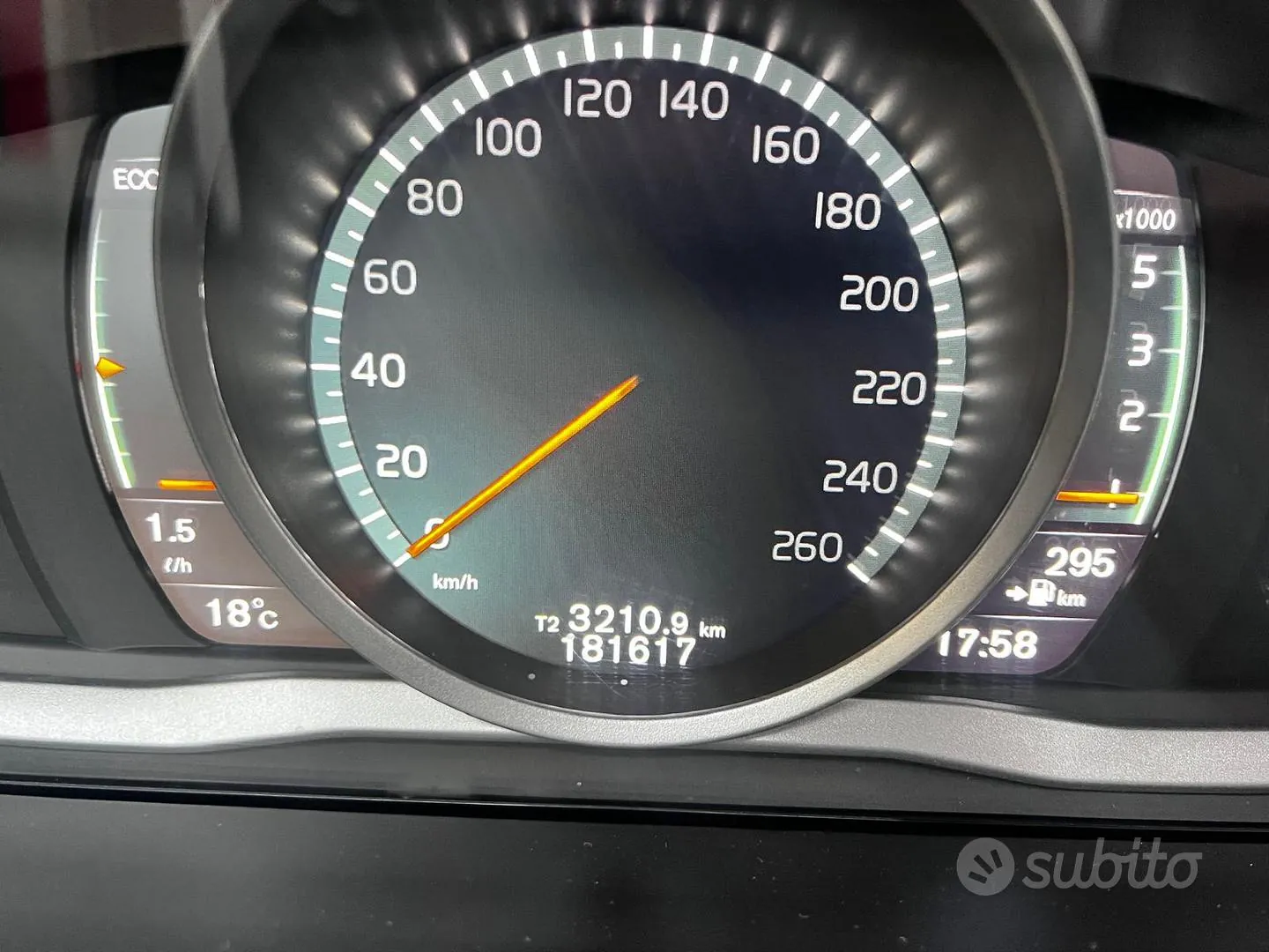 Volvo Xc60 2017 photo 4