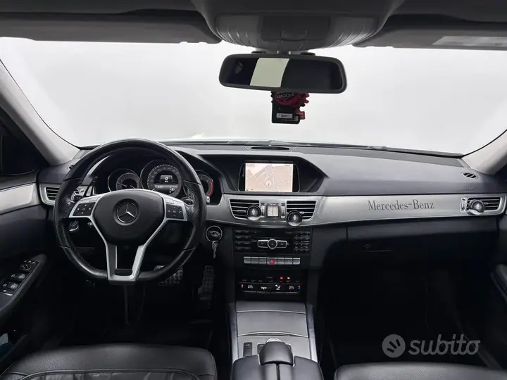 Mercedes-Benz E220 2014 photo 4