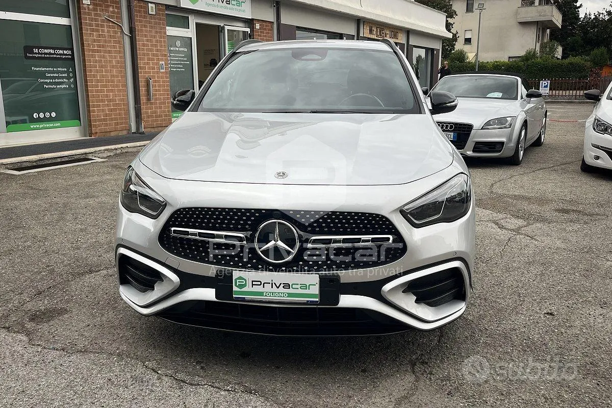 Mercedes-Benz Gla 2023 photo 2