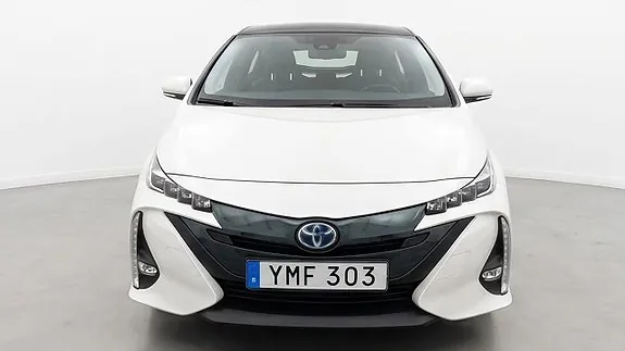 Toyota Prius 2017 photo 2