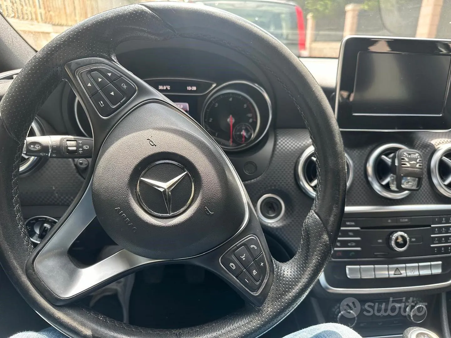 Mercedes-Benz A-Class 2016 photo 4