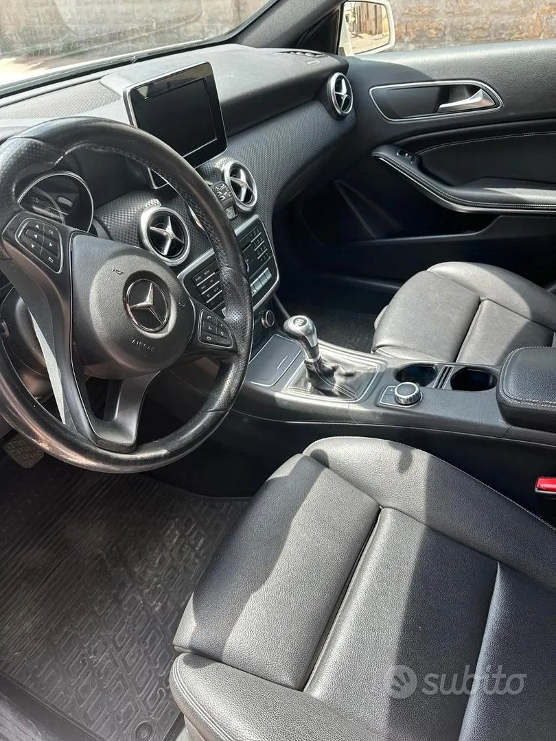 Mercedes-Benz A-Class 2016 photo 3