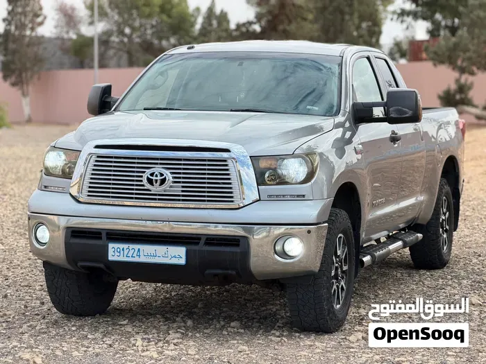 Toyota Tundra 2010 photo 2