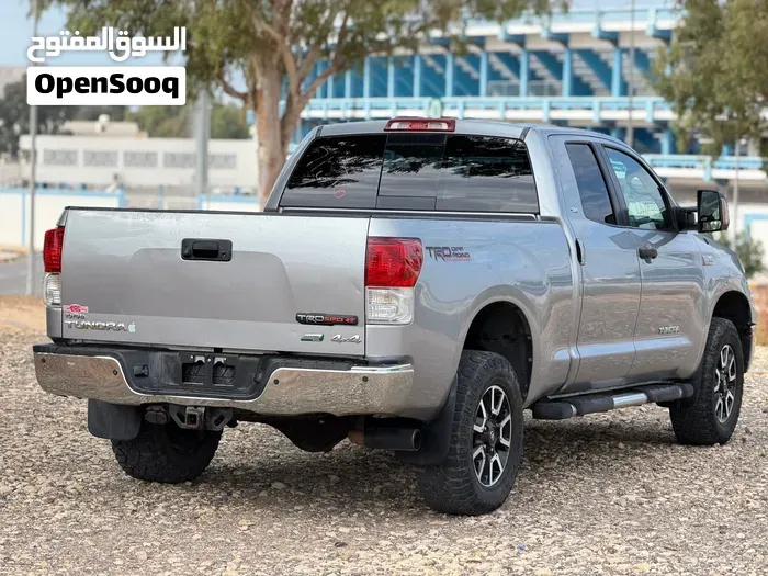 Toyota Tundra 2010 photo 3