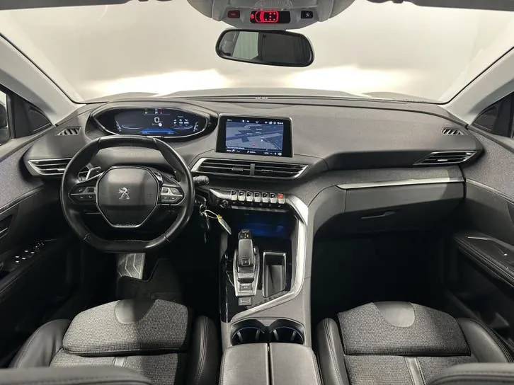 Peugeot 5008 2021 photo 2