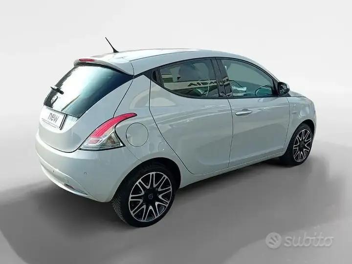 Lancia Ypsilon 2016 photo 5