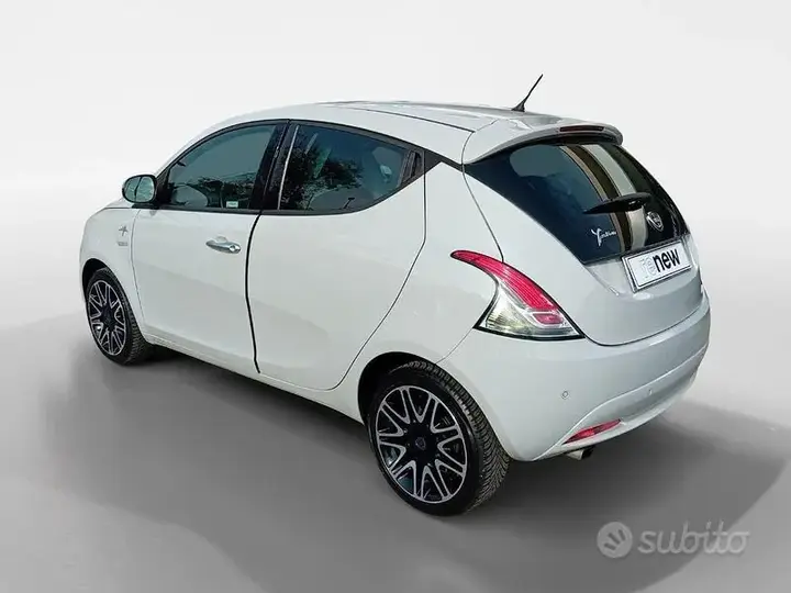 Lancia Ypsilon 2016 photo 3