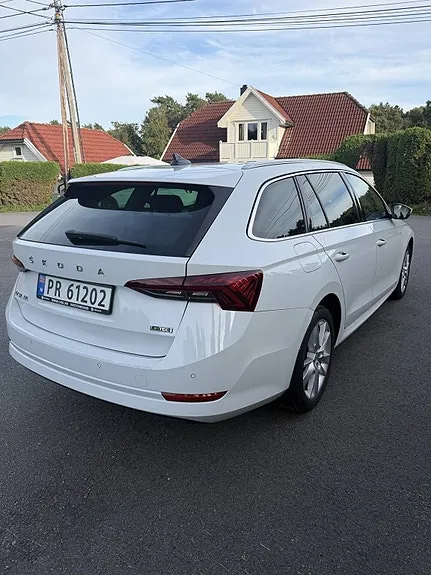 Skoda Octavia 2021 photo 4