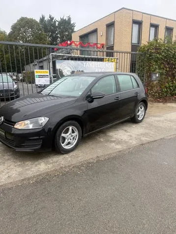 Volkswagen Golf 2013 photo 2