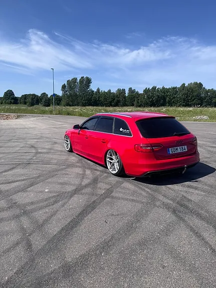 Audi A4 2013 photo 3
