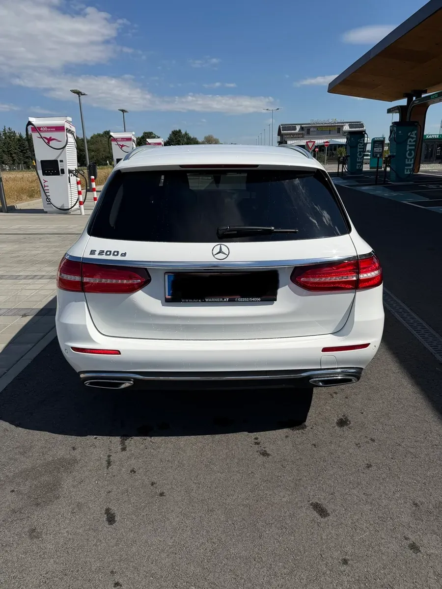 Mercedes-Benz E-Class 2018 photo 2