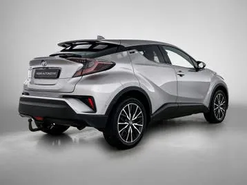 Toyota C-Hr 2017 photo 2