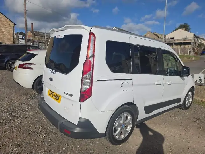 Ford Tourneo Connect 2016 photo 5