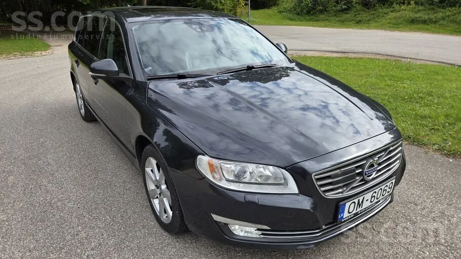 Volvo V70 2016 photo 2