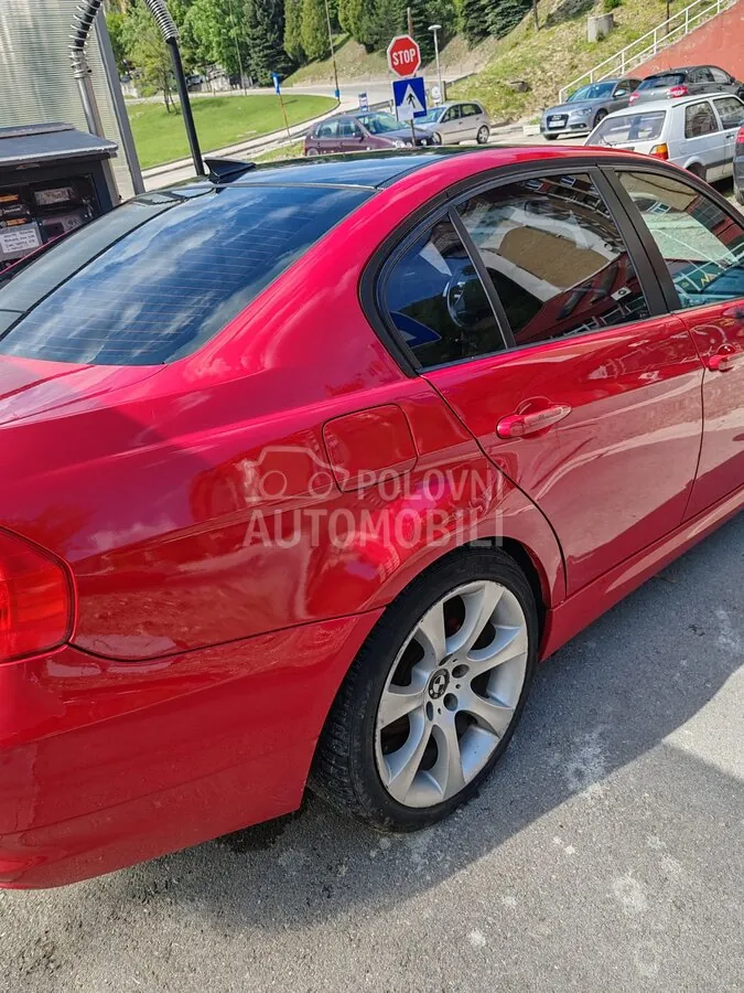 BMW 320 2009 photo 3