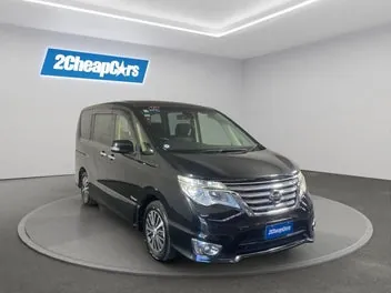 Nissan Serena 2014 photo 4