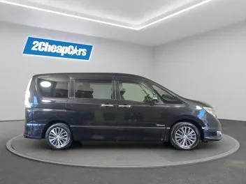 Nissan Serena 2014 photo 5