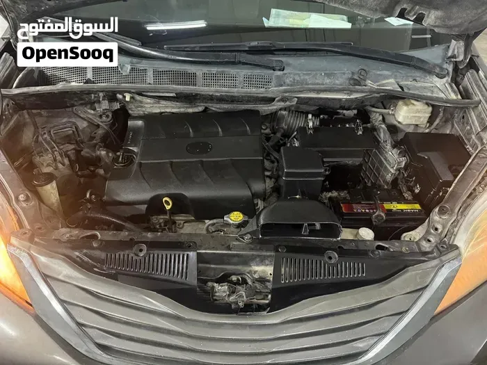 Toyota Sienna 2014 photo 4