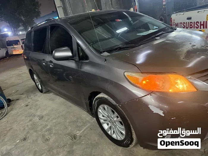Toyota Sienna
