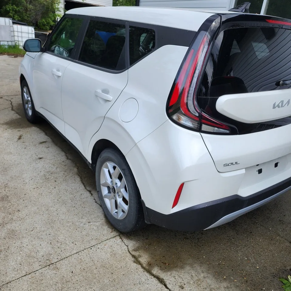 Kia Soul 2023 photo 5